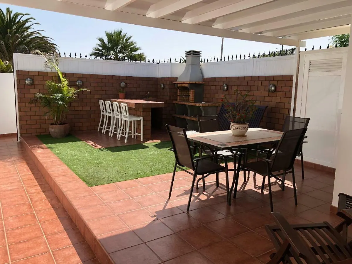Casa Miro, Private Terrace, Bbq, Wifi And Air-Con Villa Playa Blanca  Сasa de vacaciones Playa Blanca (Lanzarote)